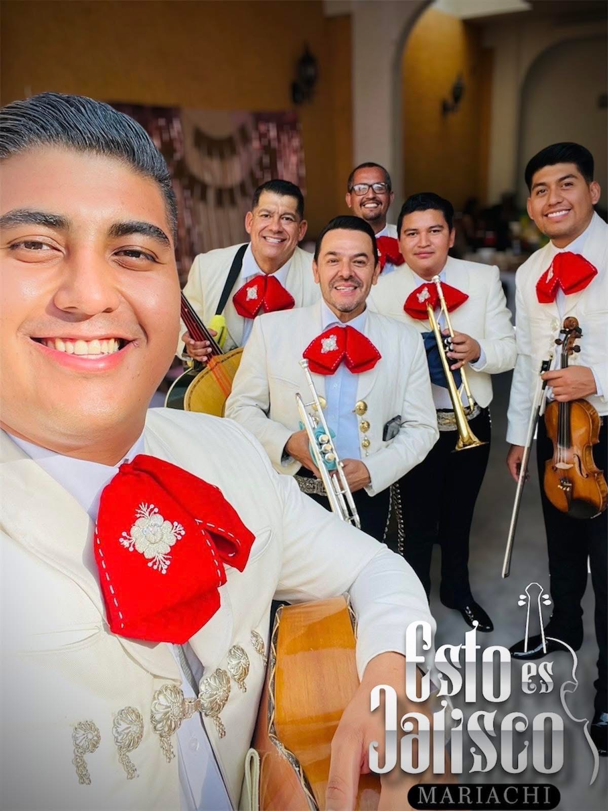 Integrantes del mariachi
